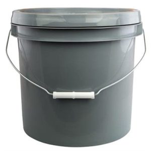 CORN COB MEDIA IN 3.5 GALLON BUCKET 15LBS
